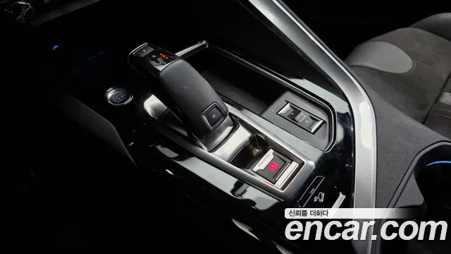 Peugeot 5008 2021 thumb 9