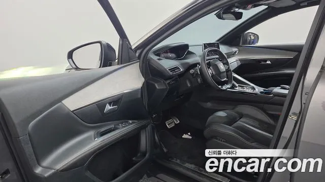 Peugeot 5008 2021 thumb 10