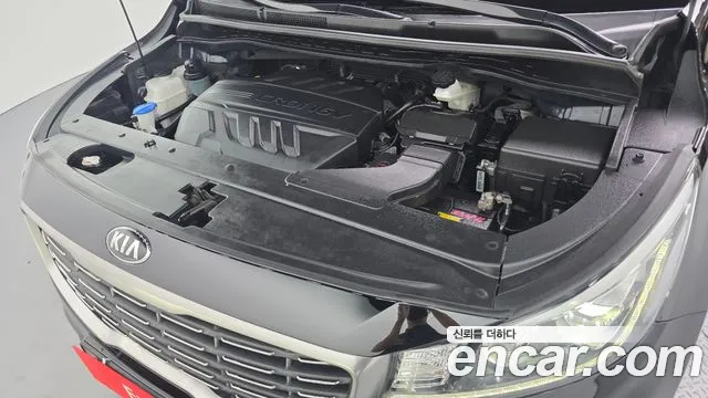 Kia Carnival 2020 thumb 5