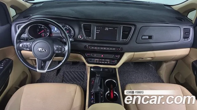 Kia Carnival 2020 thumb 6