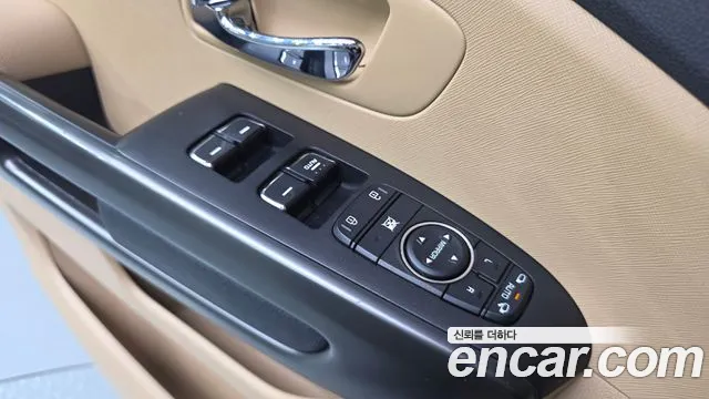 Kia Carnival 2020 thumb 10