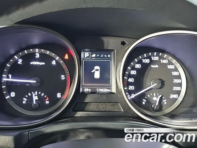 Hyundai Santa Fe 2016 thumb 7
