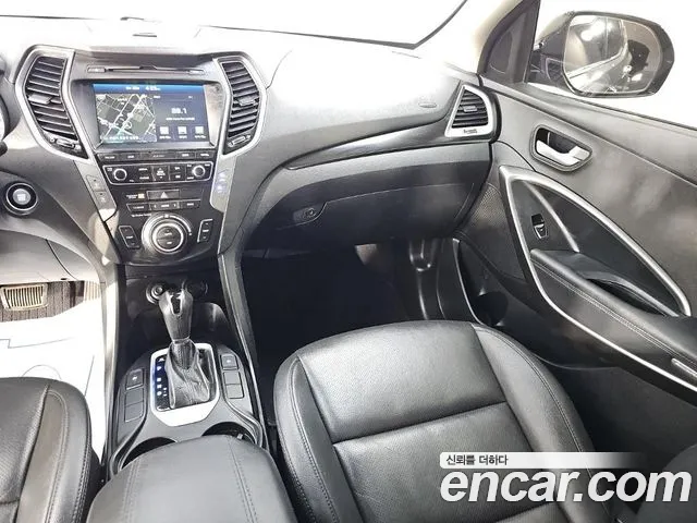Hyundai Santa Fe 2016 thumb 10