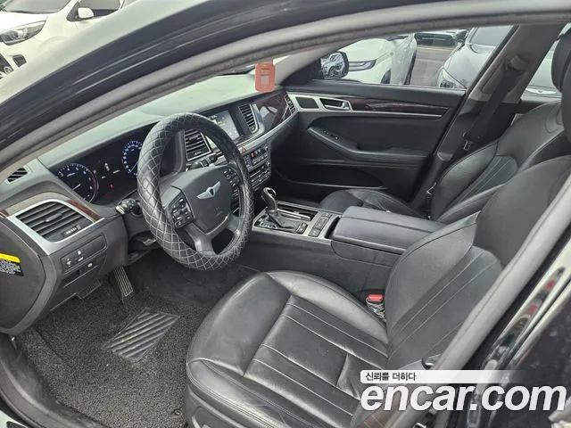 Hyundai Genesis 2015 thumb 3