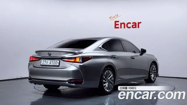 Lexus ES 2019 thumb 2