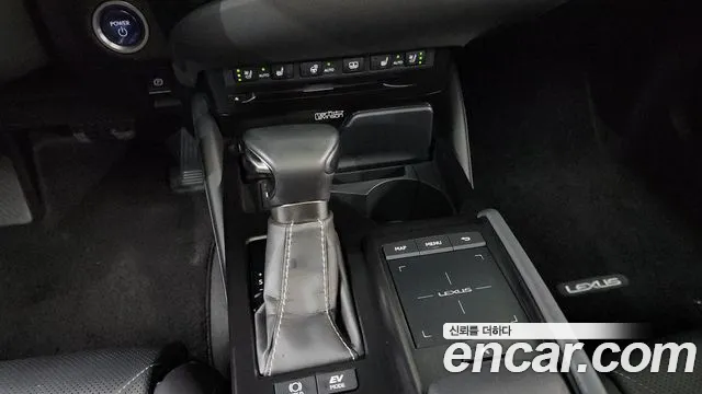 Lexus ES 2019 thumb 9