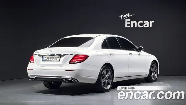 Mercedes-Benz E-Класс 2019 thumb 2