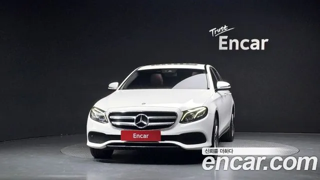 Mercedes-Benz E-Класс 2019 thumb 3