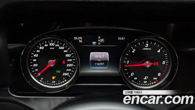 Mercedes-Benz E-Класс 2019 thumb 8
