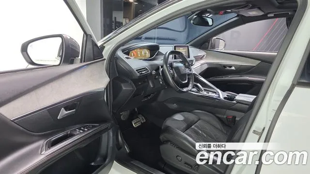 Peugeot 5008 2017 thumb 10