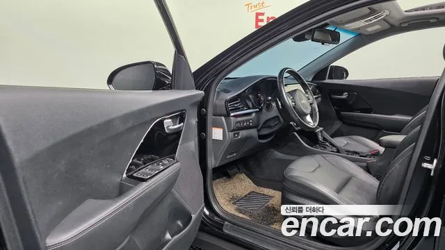 Kia Niro 2021 thumb 9