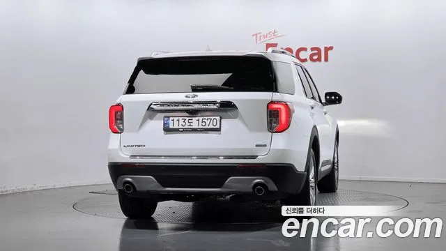 Ford Explorer 2020 thumb 4