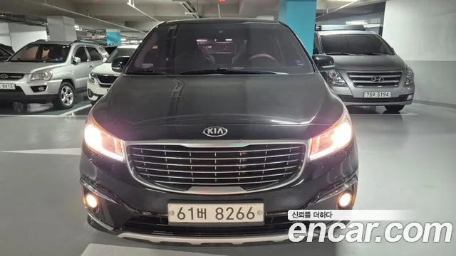 Kia Carnival 2015 thumb 3