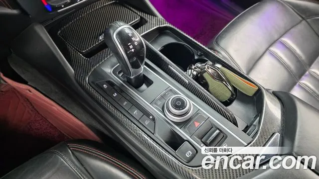 Maserati Levante 2017 thumb 9