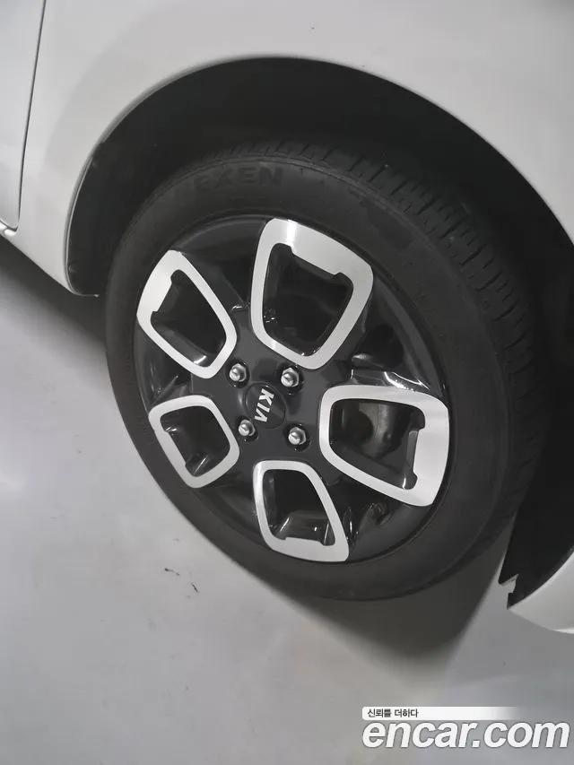 Kia Ray 2018 thumb 6