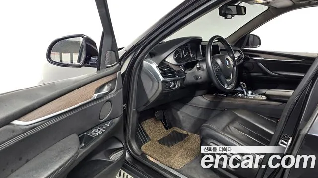 BMW X5 2014 thumb 10
