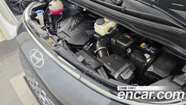 Hyundai Staria 2021 thumb 6