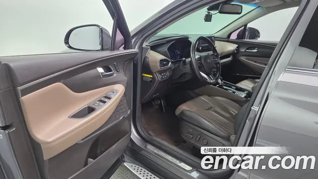 Hyundai Santa Fe 2018 thumb 10