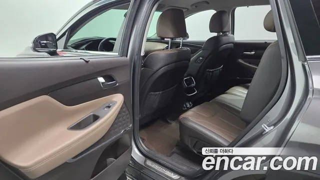 Hyundai Santa Fe 2018 thumb 12