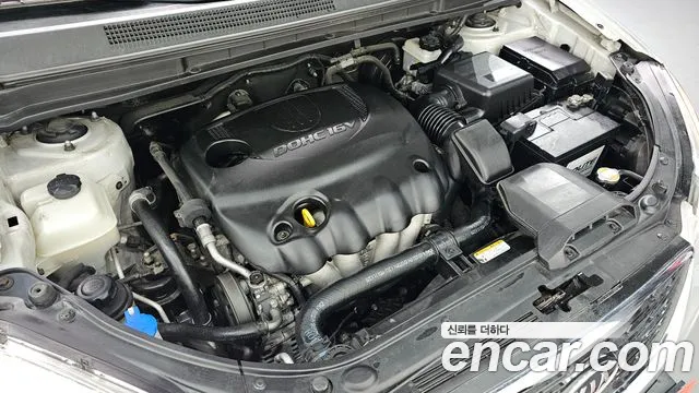 Kia Carens 2011 thumb 6