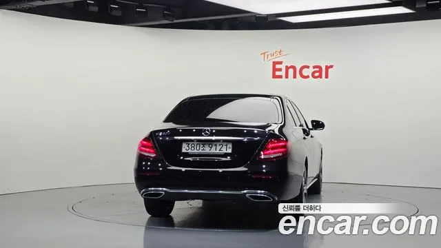 Mercedes-Benz E-Класс 2019 thumb 4