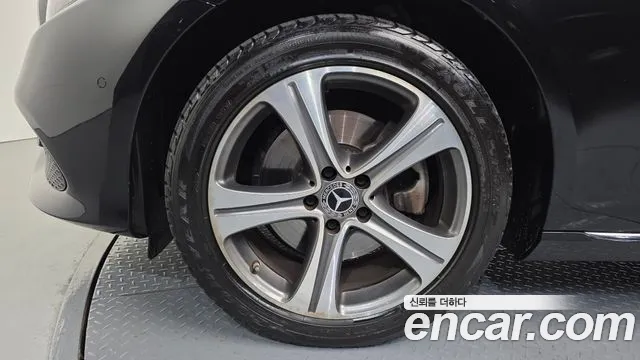 Mercedes-Benz E-Класс 2019 thumb 5