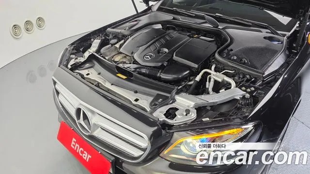 Mercedes-Benz E-Класс 2019 thumb 6