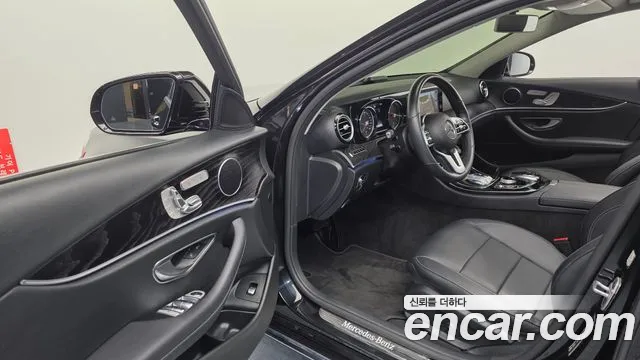 Mercedes-Benz E-Класс 2019 thumb 10