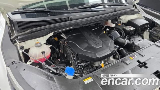 Kia Carnival 2023 thumb 6