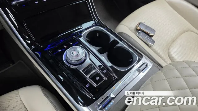 Kia Carnival 2023 thumb 9