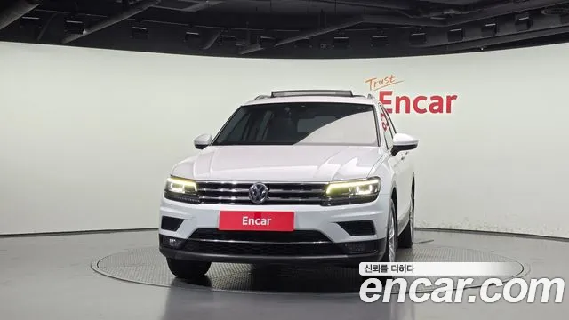 Volkswagen Tiguan 2020 thumb 3