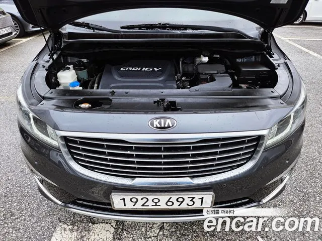 Kia Carnival 2016 thumb 10