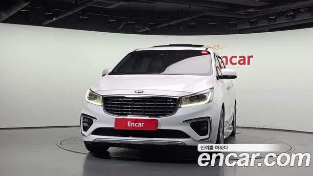 Kia Carnival 2019 thumb 3