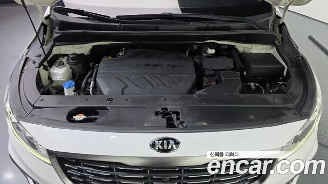 Kia Carnival 2019 thumb 6