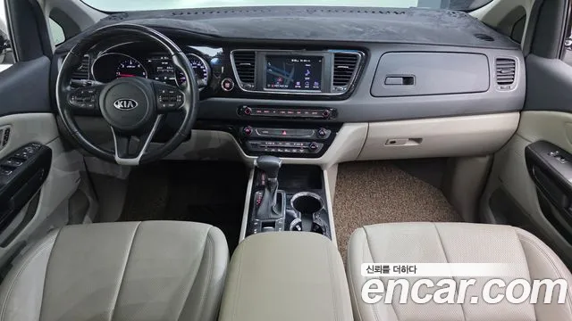 Kia Carnival 2019 thumb 7