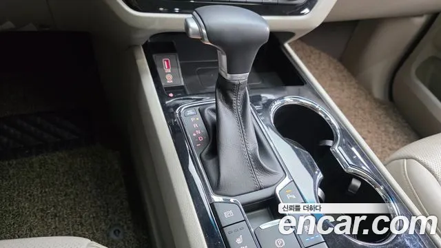 Kia Carnival 2019 thumb 9