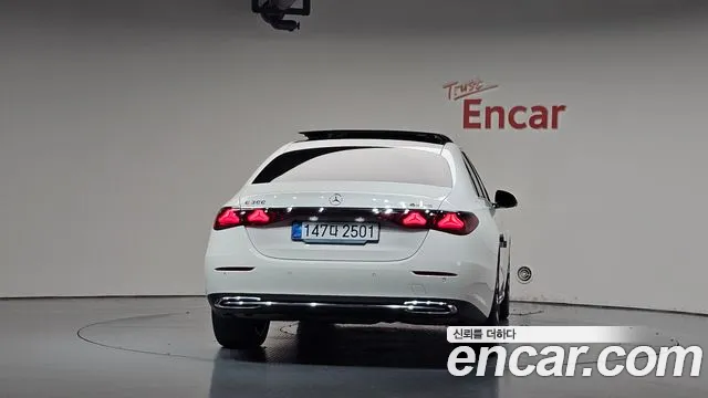 Mercedes-Benz E-Класс 2024 thumb 3