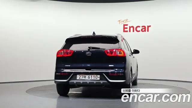 Kia Niro 2018 thumb 4