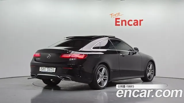 Mercedes-Benz E-Класс 2018 thumb 2