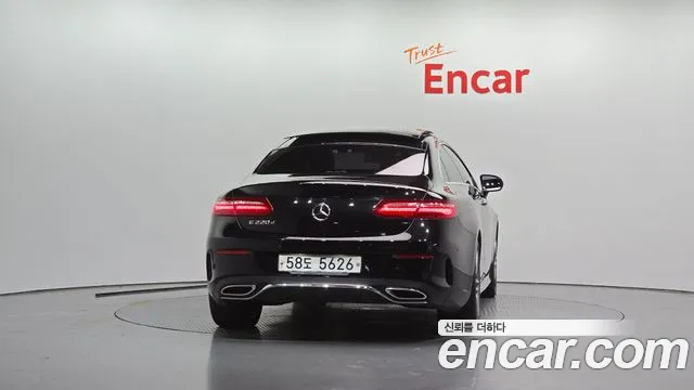 Mercedes-Benz E-Класс 2018 thumb 4