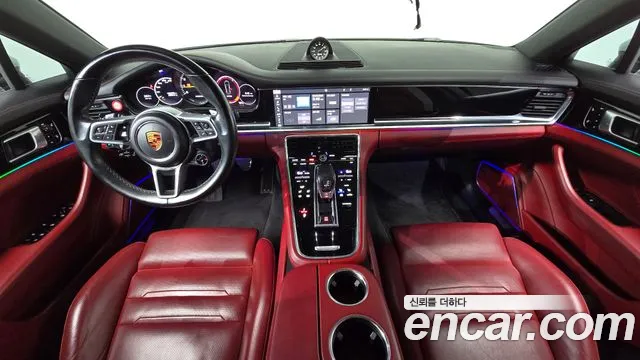 Porsche Panamera 2018 thumb 7