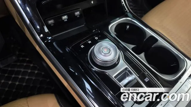Kia Carnival 2021 thumb 8
