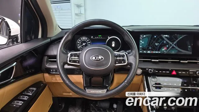 Kia Carnival 2021 thumb 12