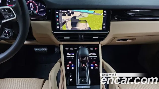 Porsche Cayenne 2023 thumb 11