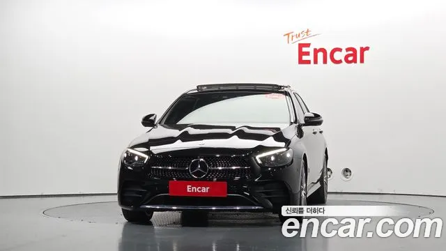 Mercedes-Benz E-Класс 2022 thumb 2