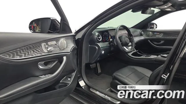 Mercedes-Benz E-Класс 2022 thumb 9