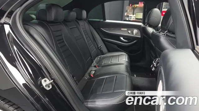 Mercedes-Benz E-Класс 2022 thumb 11