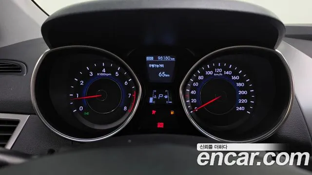Hyundai Avante 2011 thumb 8