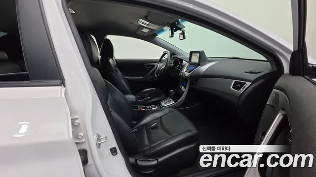 Hyundai Avante 2011 thumb 10