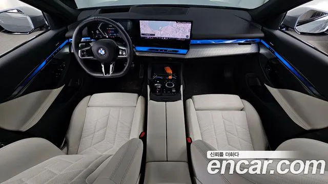 BMW 5-Series 2025 thumb 7